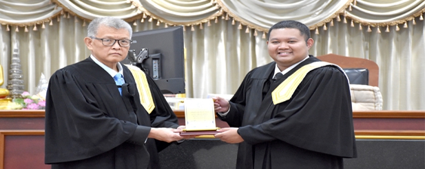 สำนักอบรมศึกษากฎหมายแห่งเนติบัณฑิตยสภามอบโล่ประกาศเกียรติคุณและเงินรางวัลจากเงินกองทุนทายาทเจ้าพระยามหิธรแก่ผู้สอบไล่ได้ความรู้ชั้นเนติบัณฑิต ลำดับที่ 1 สมัยที่ 77 ปีการศึกษา 2567